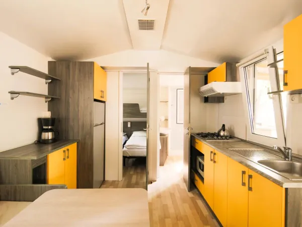 The kitchen of the Roan Classic Relax.