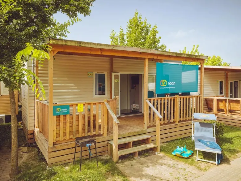 The Roan Premium relax.