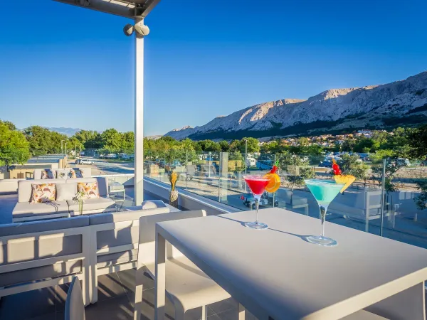 Cocktail bar at Roan camping Baška Camping Resort.