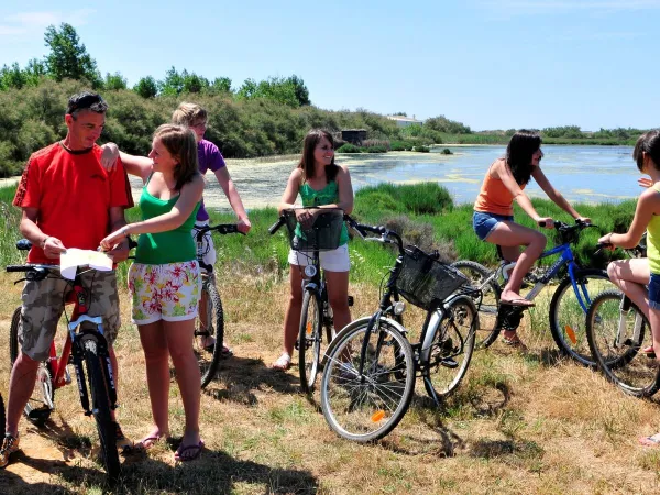 Explore surroundings at Roan camping Méditerranée Plage.