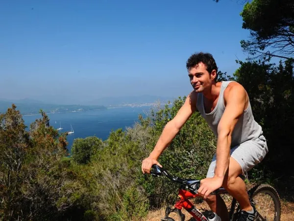 Mountain biking near Roan camping Rosselba.