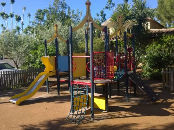 A playground at Roan camping Serignan Plage.