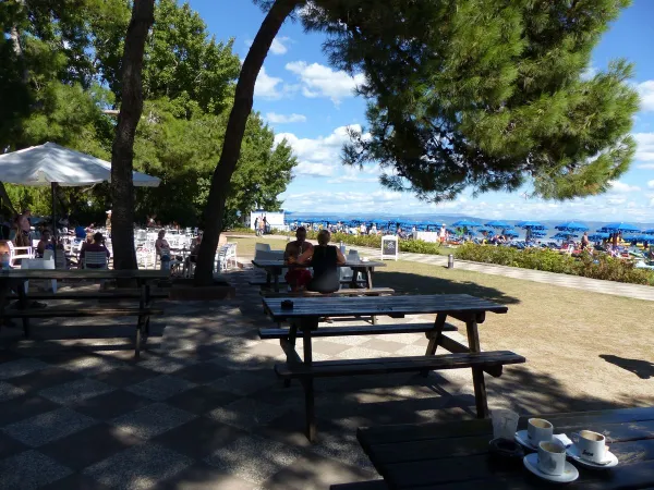 Picnic tables at Roan camping Turistico.