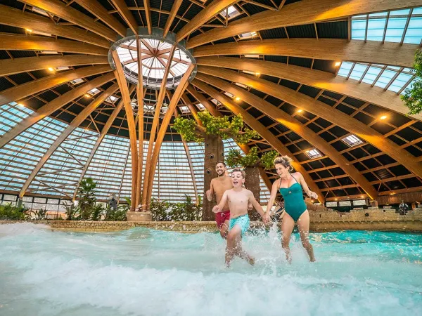 Indoor pool at Roan camping des Ormes.