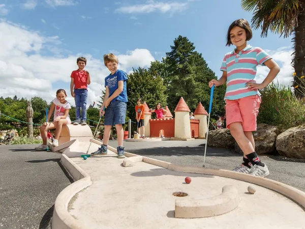 Mini golf at Roan camping des Ormes.