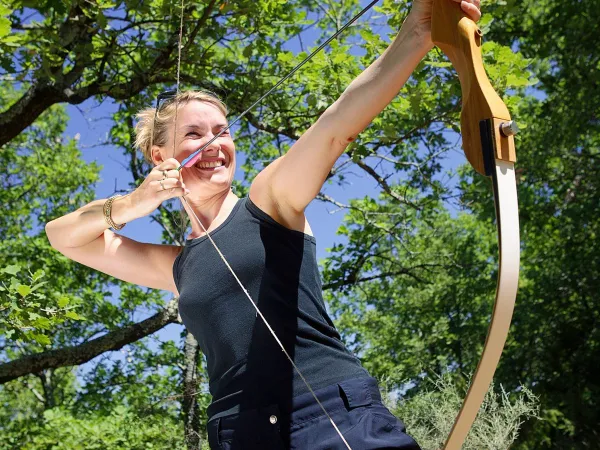 Archery at Roan camping des Ormes.