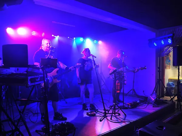 Music band at Roan camping Le Domaine du Clarys.