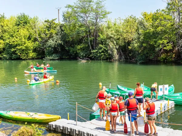 Canoeing at Roan camping Club Napoléon.