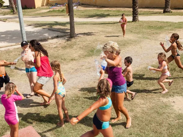 Children playing at Roan camping Le Soleil Méditerranée.