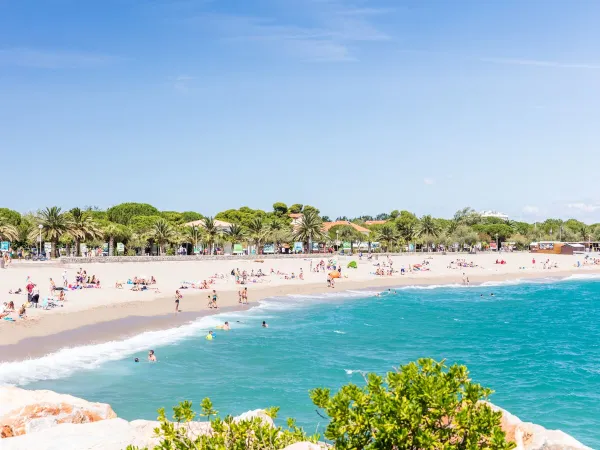 The beach at Roan camping La Chapelle.