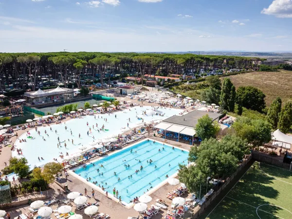 Overview pool at Roan camping Fabulous.