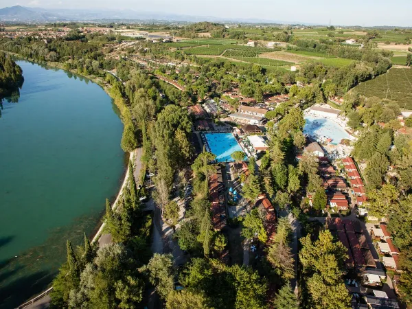 Air overview of Roan camping Altomincio.