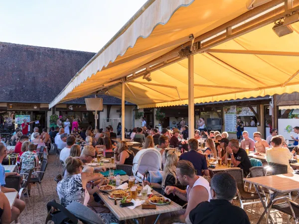 The restaurant at Roan campsite Avit Loisirs.