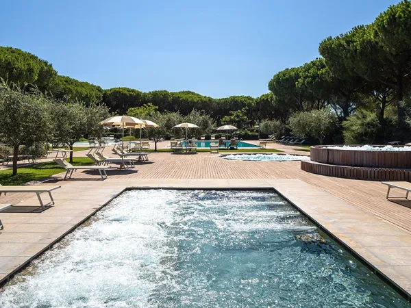 quiet swimming pool at Orbetello campground.