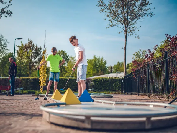 Mini golf at Roan camping Ackersate.