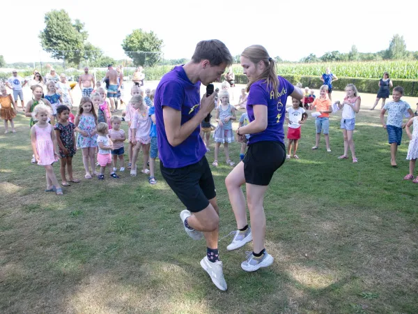 Children's entertainment at Roan camping 't Veld.