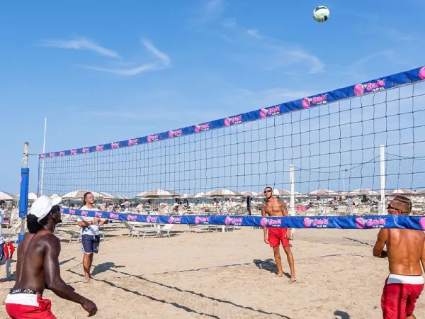 Beach volleyball at Roan camping Rimini Family Village.