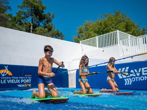 Practice kitesurfing at Roan camping Le Vieux Port.