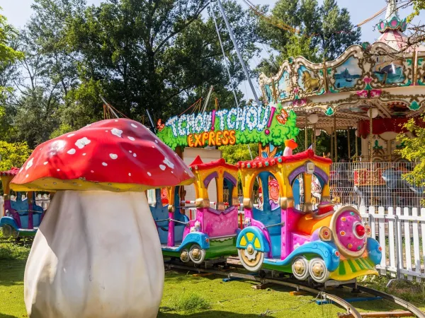 Fairground concept at Roan camping Le Pommier.