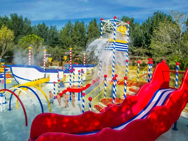 Water playground at Roan camping Serignan Plage.