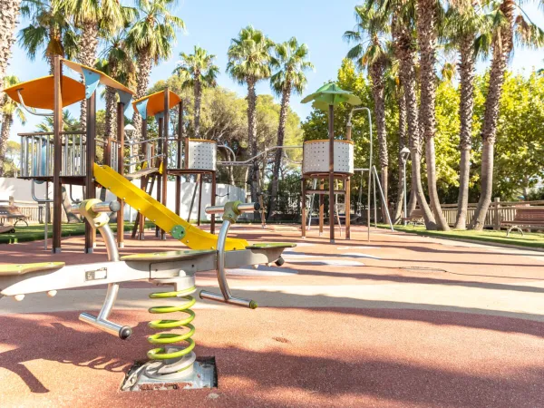 Playground at Roan camping La Baume.