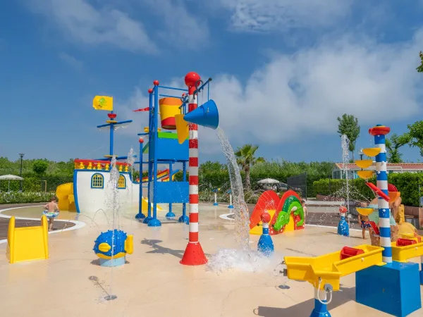 Water playground at Roan camping Rubicone.