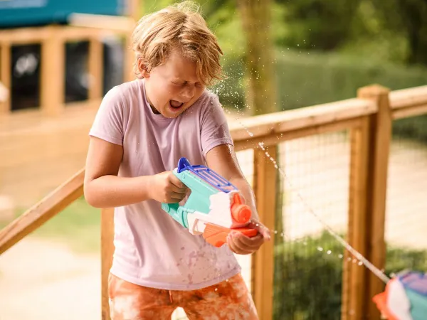 Children playing at Roan camping Verdon Parc.