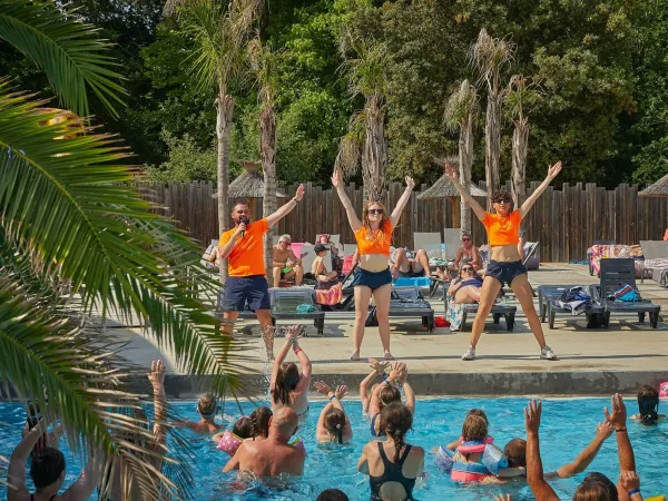 Pool animation at Roan camping La Pinède.