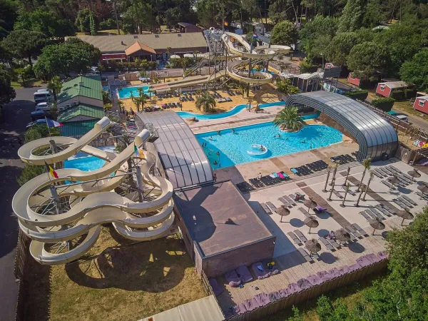 Overview pool complex of Roan camping La Pinède.