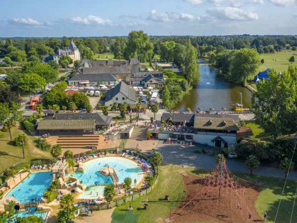 Overview of Roan camping Domaine des Ormes.