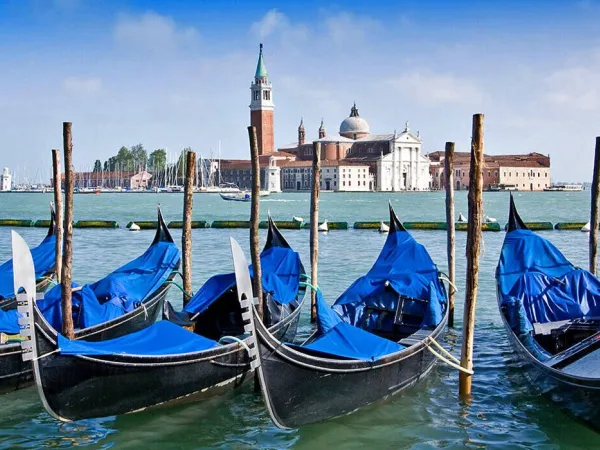 Visit the city of Venice from Roan camping Sole Family Camping Village.