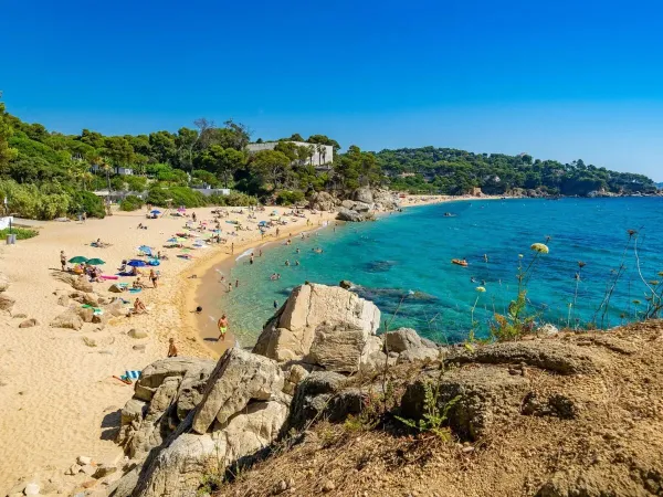 The beach at Roan campsite Cala Gogo.