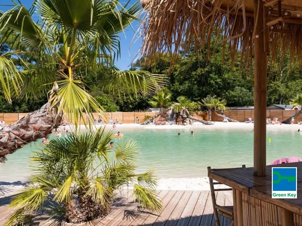 Atmosphere image of the lagoon pool at Roan camping La Clairière.