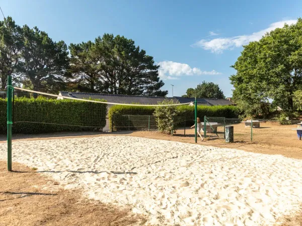 Beach volleyball at Roan camping La Grande Métairie.