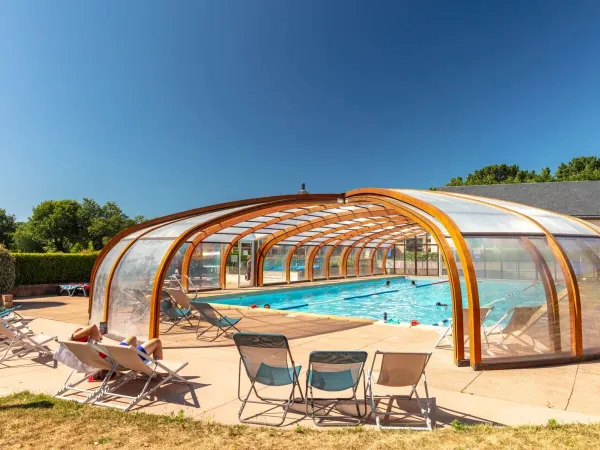 Indoor pool at Roan camping Grande Métairie.