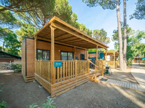 The Premium Lounge mobile home at Roan camping Del Forte.