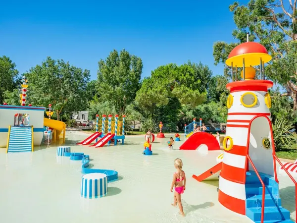 Water playground at Roan camping Serignan Plage.
