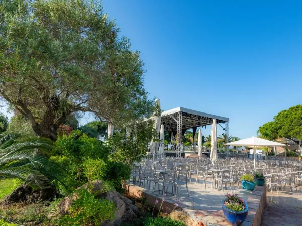 The atmospheric terrace at Roan campsite Arinella Bianca.
