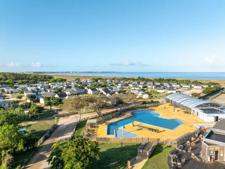 Overview of Roan campsite Les Chardons Bleus de la Turballe.