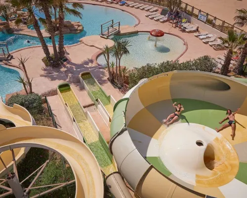 Several fun slides with tornado slide at Roan campsite Le Petit Mousse.