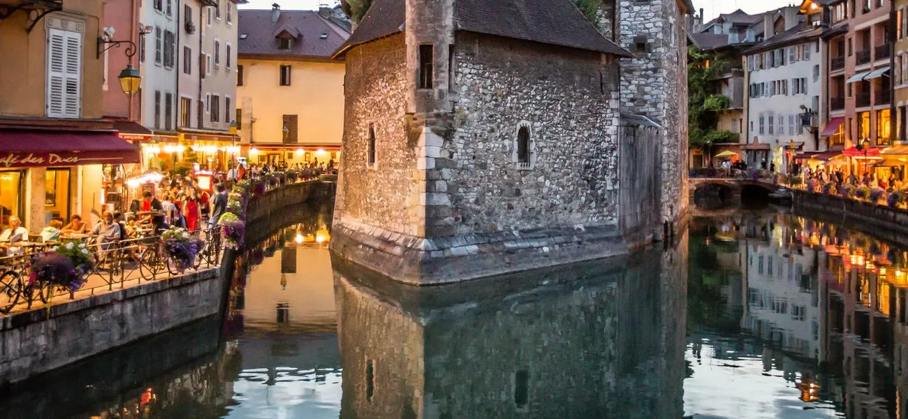Last-minute camping holidays in Annecy