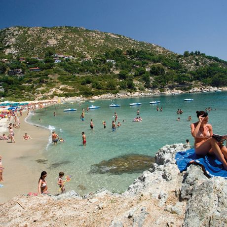 Book your favourite campsite in San Vincenzo now!