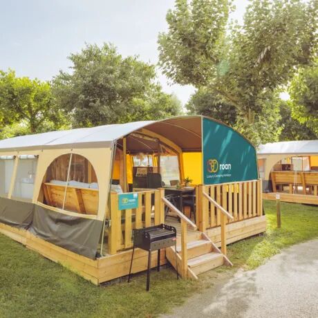 Last minute glamping